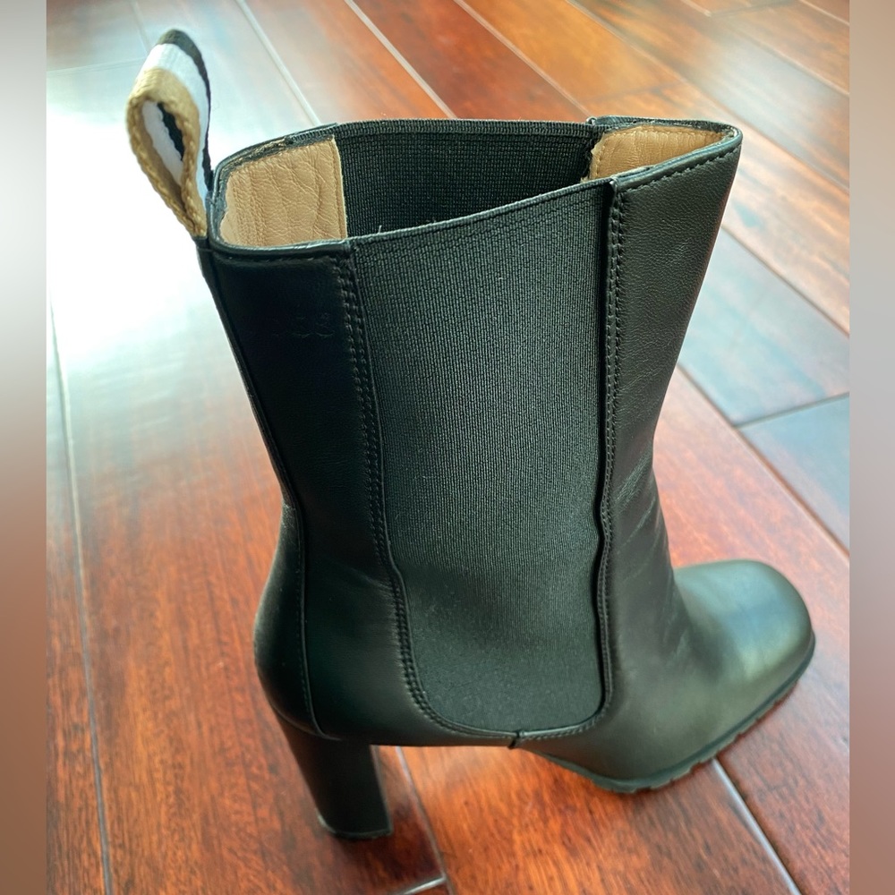 Hugo Boss high heels